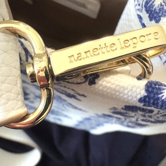 Nanette Lepore Blue & White canvas and Leather Hand Bag with Shoulder Strap NWOT - Picture 3 of 12